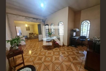 Casa à venda com 5 quartos, 200m² em Vila Pereira Barreto, São Paulo