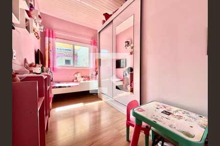 Quarto de casa à venda com 3 quartos, 110m² em São José, Canoas