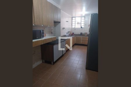 Casa à venda com 5 quartos, 600m² em Sumaré, São Paulo