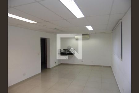 Casa à venda com 1 quarto, 900m² em Sumaré, São Paulo