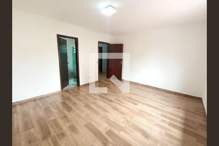 Casa à venda com 4 quartos, 200m² em Chacara Nossa Senhora Aparecida, São Paulo