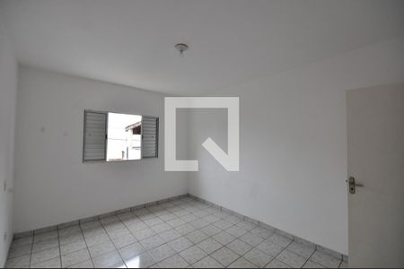Quarto 1 de casa para alugar com 2 quartos, 300m² em Parque Edu Chaves, São Paulo
