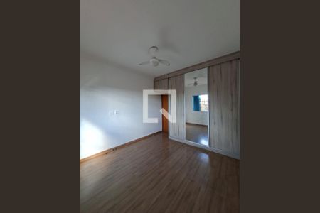Quarto de casa para alugar com 3 quartos, 100m² em Alípio de Melo, Belo Horizonte