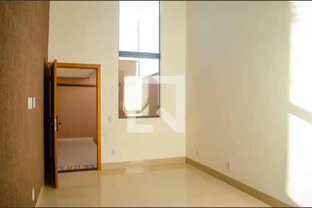 Casa à venda com 2 quartos, 95m² em Jardim Novo Mundo, Goiânia