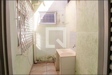 Área de Serviço de casa à venda com 5 quartos, 432m² em Setor Aeroporto, Goiânia