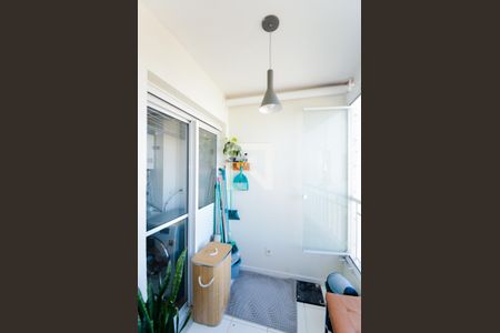 Varanda da Sala de apartamento à venda com 2 quartos, 54m² em Vila Endres, Guarulhos
