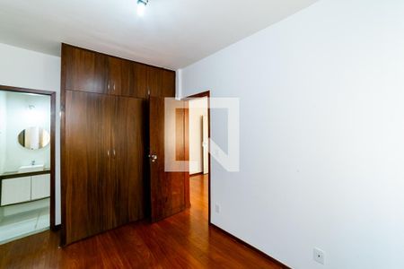 Suíte de apartamento para alugar com 1 quarto, 61m² em Funcionários, Belo Horizonte