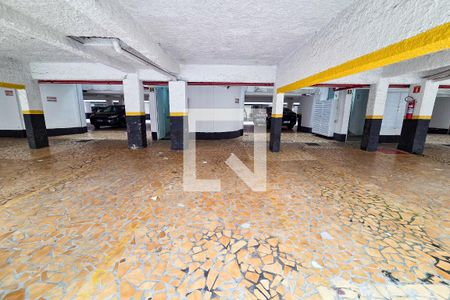 Garagem de kitnet/studio para alugar com 2 quartos, 39m² em Aviação, Praia Grande