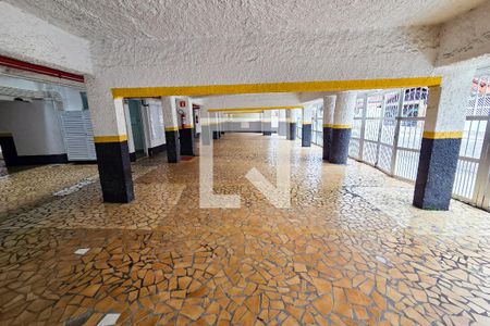 Garagem de kitnet/studio para alugar com 2 quartos, 39m² em Aviação, Praia Grande