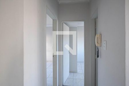 Corredor de apartamento para alugar com 2 quartos, 54m² em Santa Terezinha, Belo Horizonte