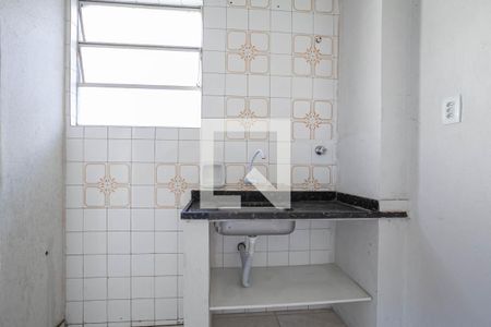Cozinha de apartamento para alugar com 2 quartos, 54m² em Santa Terezinha, Belo Horizonte