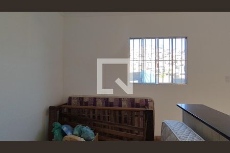Casa à venda com 11 quartos, 200m² em Conjunto Promorar Estrada da Parada, São Paulo