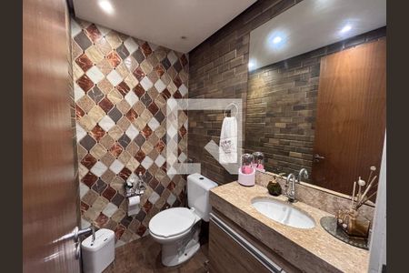 Lavabo de casa de condomínio para alugar com 3 quartos, 84m² em Vargem Grande, Rio de Janeiro