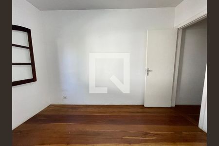 Quarto 1 de casa à venda com 2 quartos, 100m² em Jardim Alvorada (zona Oeste), São Paulo