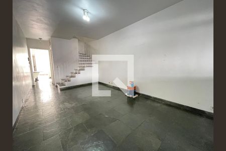 Sala de casa à venda com 2 quartos, 100m² em Jardim Alvorada (zona Oeste), São Paulo