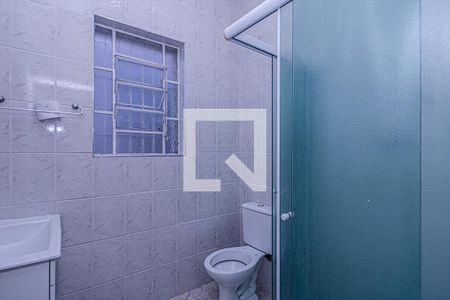 banheiro social casa 1_1 de casa à venda com 4 quartos, 266m² em Vila Brasilio Machado, São Paulo