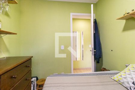 Quarto 1 de apartamento à venda com 2 quartos, 81m² em Pinheirinho, Curitiba