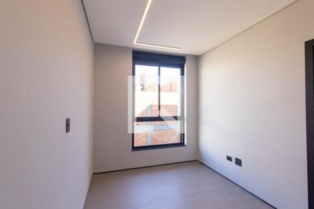 Quarto 2 Suite 2 de casa de condomínio para alugar com 3 quartos, 180m² em Santa Cândida, Curitiba