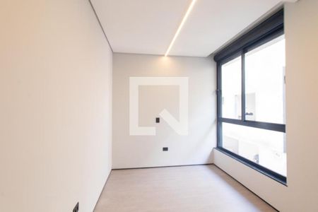 Quarto 1 Suite 1 de casa de condomínio para alugar com 3 quartos, 180m² em Santa Cândida, Curitiba