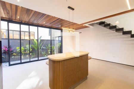 Sala/Cozinha de casa de condomínio para alugar com 3 quartos, 180m² em Santa Cândida, Curitiba