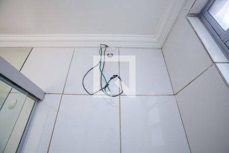 Banheiro da Suíte de apartamento para alugar com 3 quartos, 58m² em Kennedy, Contagem
