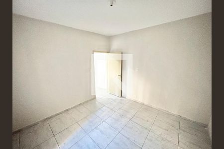 Quarto 1 de casa para alugar com 3 quartos, 90m² em Vila Bancaria Munhoz, São Paulo