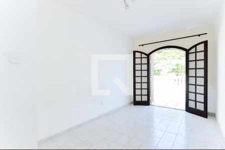 Quarto 2 de casa para alugar com 3 quartos, 200m² em Jardim Santa Clara, Guarulhos