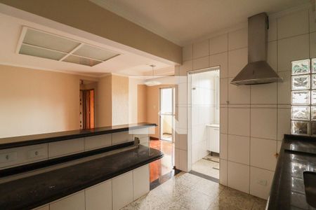 Cozinha e Área de Serviço de apartamento à venda com 2 quartos, 77m² em Vila Pauliceia, São Paulo