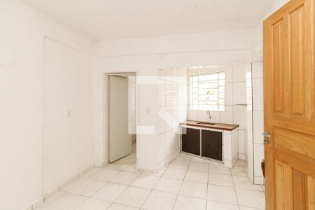 Cozinha de casa para alugar com 1 quarto, 55m² em Vila Maria Alta, São Paulo