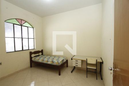 Quarto 2 de casa para alugar com 3 quartos, 120m² em Carlos Prates, Belo Horizonte