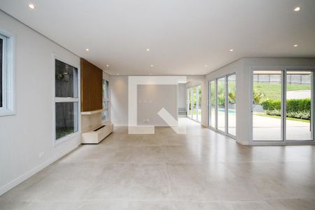 Sala de Estar de casa de condomínio para alugar com 4 quartos, 400m² em Rio Cotia, Cotia