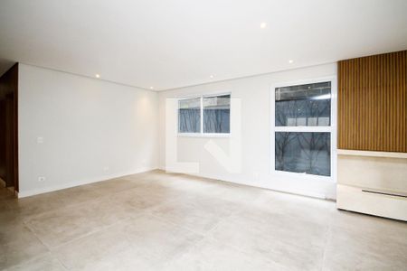 Sala de Estar de casa de condomínio para alugar com 4 quartos, 400m² em Rio Cotia, Cotia