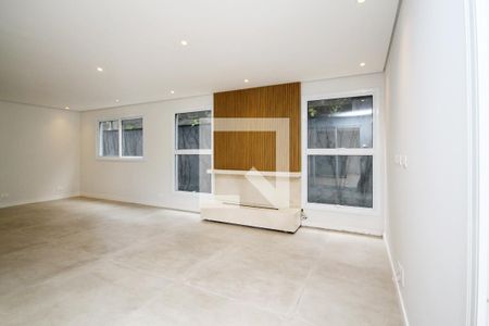 Sala de Lareira de casa de condomínio para alugar com 4 quartos, 400m² em Rio Cotia, Cotia
