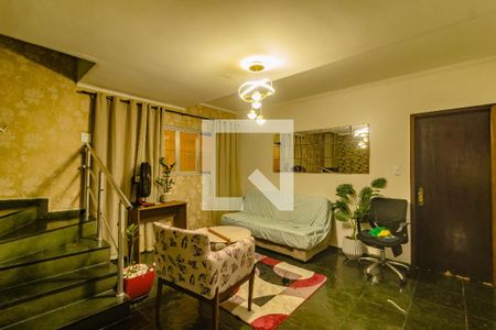 Casa à venda com 3 quartos, 357m² em Jardim Oriental, São Paulo