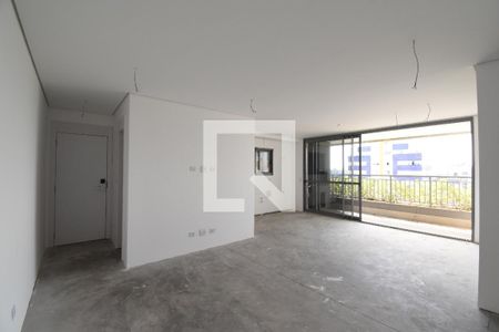 Sala e Cozinha de apartamento à venda com 3 quartos, 137m² em Centro, Curitiba