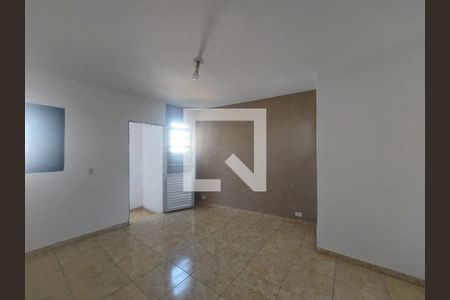Quarto 2 de casa para alugar com 2 quartos, 70m² em Vila Campo Grande, São Paulo