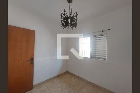 Quarto 1 de casa para alugar com 2 quartos, 70m² em Vila Campo Grande, São Paulo