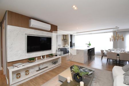Sala e Cozinha de apartamento à venda com 2 quartos, 137m² em Centro, Curitiba