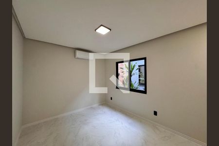 Suíte 1 de casa de condomínio para alugar com 3 quartos, 145m² em Vargem Pequena, Rio de Janeiro