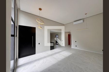 Sala de casa de condomínio para alugar com 3 quartos, 145m² em Vargem Pequena, Rio de Janeiro