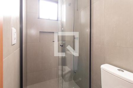 Banheiro Social de kitnet/studio para alugar com 1 quarto, 27m² em São Pedro, São José dos Pinhais