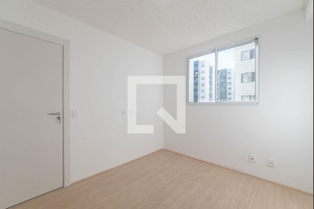 Quarto 1 de apartamento para alugar com 2 quartos, 34m² em Jardim São Luís, São Paulo