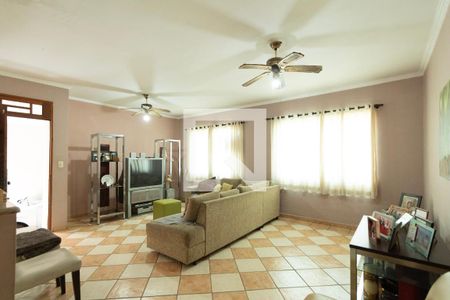 Casa para alugar com 5 quartos, 246m² em Vila Santana, Sorocaba