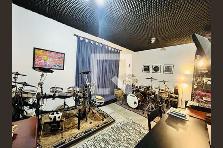 Quarto de casa à venda com 4 quartos, 299m² em Jardim Palermo, São Bernardo do Campo