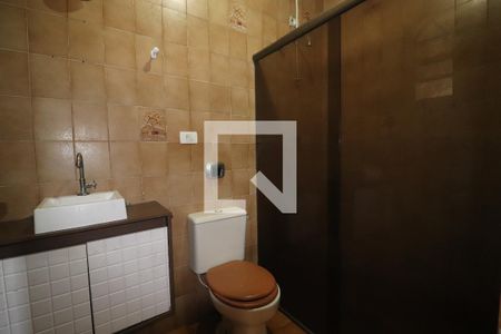 Banheiro Quarto 1 suíte de casa para alugar com 3 quartos, 300m² em Santa Terezinha, Santo André