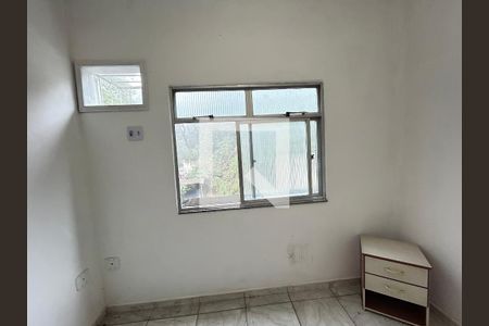 Quarto de kitnet/studio para alugar com 1 quarto, 28m² em Cascadura, Rio de Janeiro