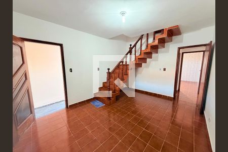 Sala  de casa para alugar com 3 quartos, 131m² em Jardim Rosa Maria, São Paulo