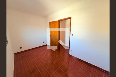 Quarto 2  de casa para alugar com 3 quartos, 131m² em Jardim Rosa Maria, São Paulo