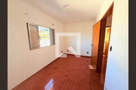 Quarto 2 de casa para alugar com 3 quartos, 131m² em Jardim Rosa Maria, São Paulo