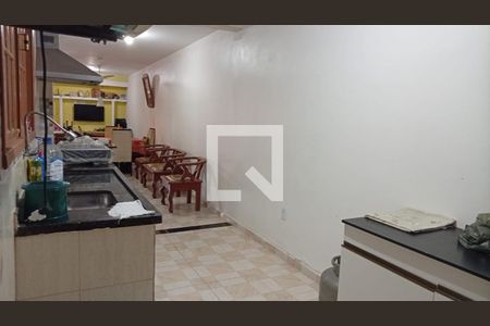 Cozinha de casa para alugar com 3 quartos, 190m² em Cordeirinho, Maricá